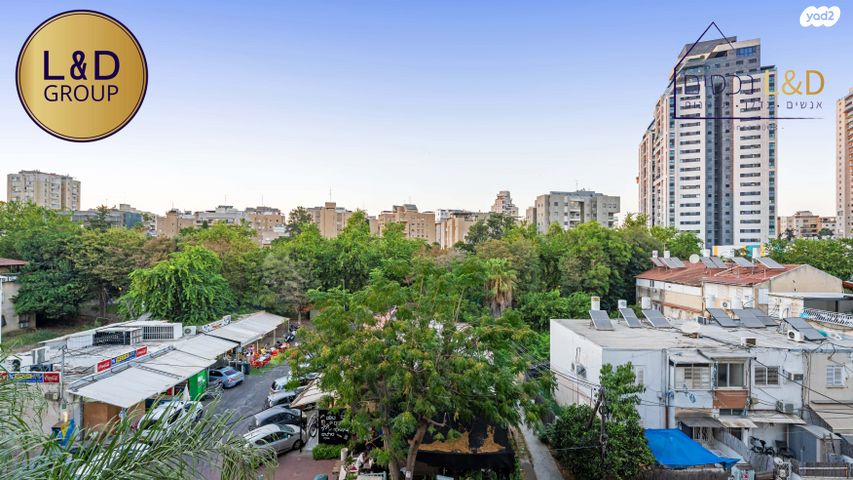 נווה יהושע, ערמונים