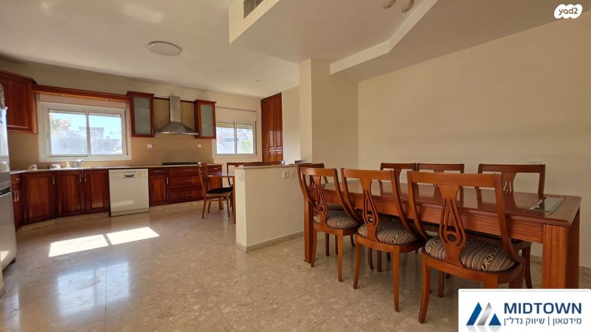 דירה, כפר סבא