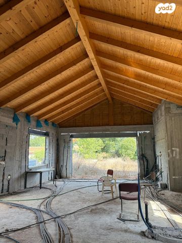 דו משפחתי, כפר סבא