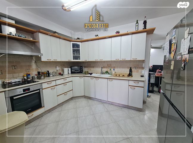 דירה, מעלה אדומים