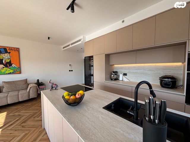 דירה, אחוזה, רעננה