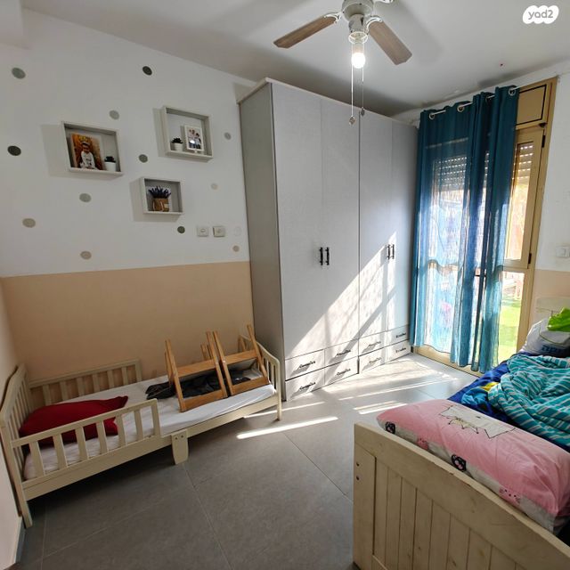 דירת גן, ריה"ל, אירוס, ירוחם