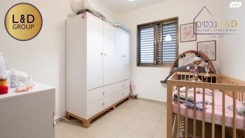 נווה יהושע, ערמונים