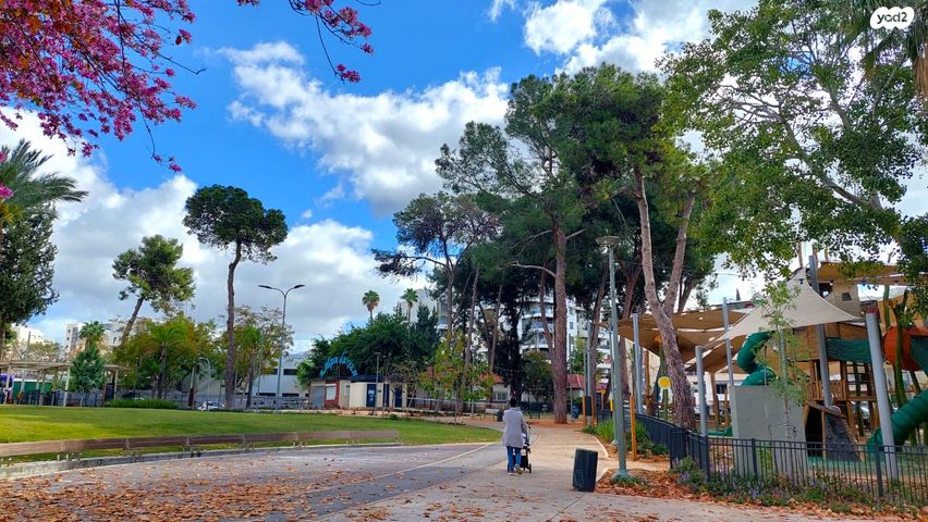 גג/ פנטהאוז, מגדיאל, הוד השרון