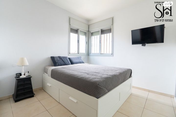 דירה, חתני פרס ישראל, באר יעקב