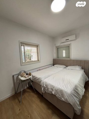 דירה, ש"י עגנון, רעננה