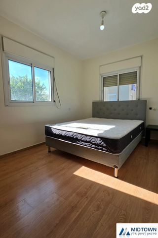 דירה, כפר סבא