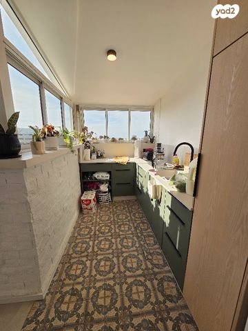 גג/ פנטהאוז, יצחק כושי עפגין 3, רח' הנשיא צפון, חדרה