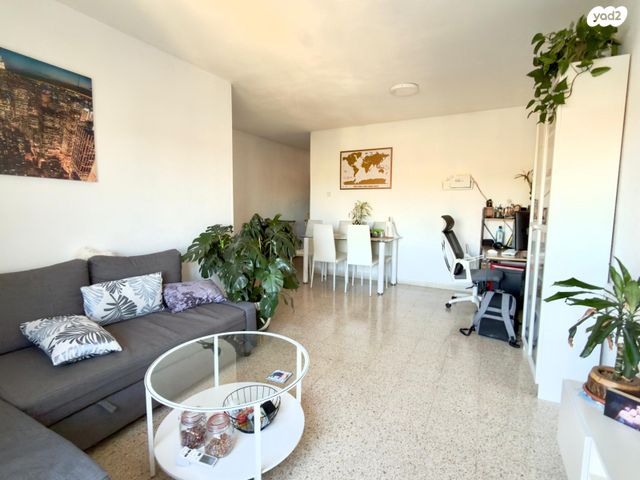 דירה, פסח חברוני, קרית היובל, ירושלים