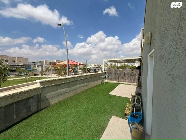 דירת גן, אופקים