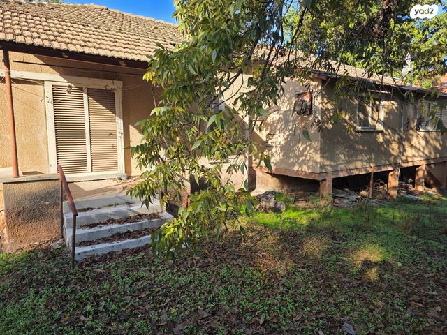 בית פרטי/ קוטג', גני אילן, קרית אונו