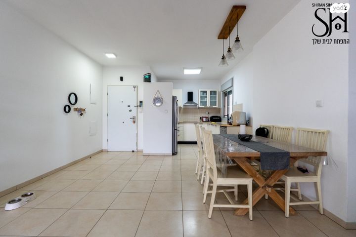 דירה, חתני פרס ישראל, באר יעקב