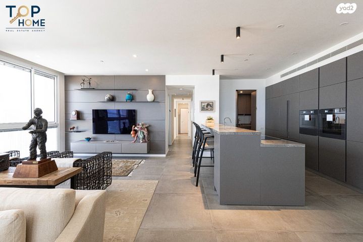 דירה, אהוד מנור, עיר ימים, נתניה