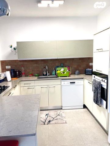 דירה, החלוץ, בית הכרם, רמת בית הכרם, ירושלים