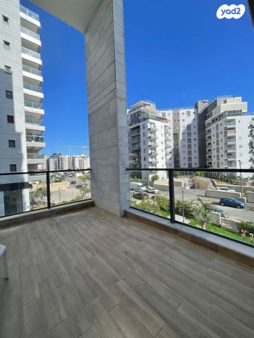 דירה, משה רינת 26, קרית רבין, חולון