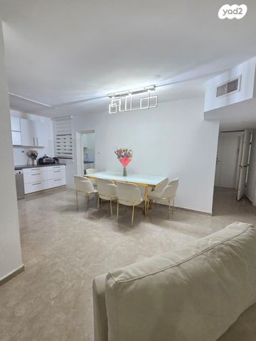 דירה, האיילון 13, גני יער, לוד