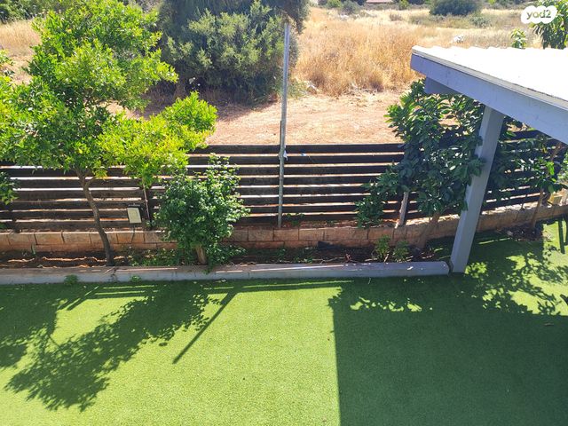 דו משפחתי, דן, כפיר יוסף, אלפי מנשה