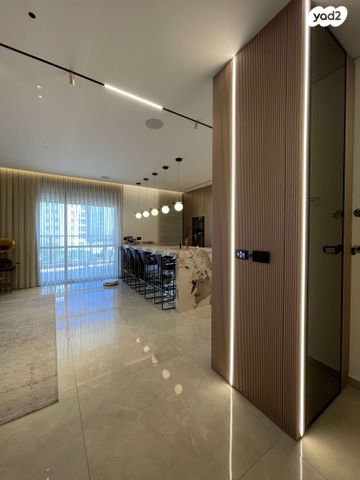 דירה, משה רינת 26, קרית רבין, חולון