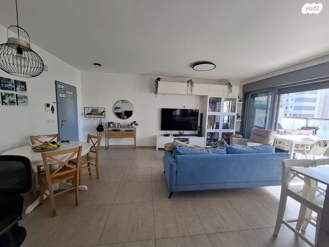 דירה, אהבת אדם, שרונה, כפר יונה