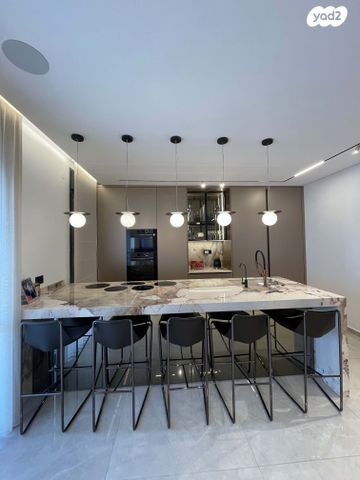 דירה, משה רינת 26, קרית רבין, חולון