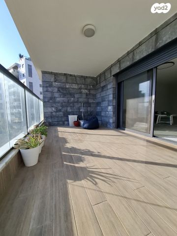 דירה, אהבת אדם, שרונה, כפר יונה