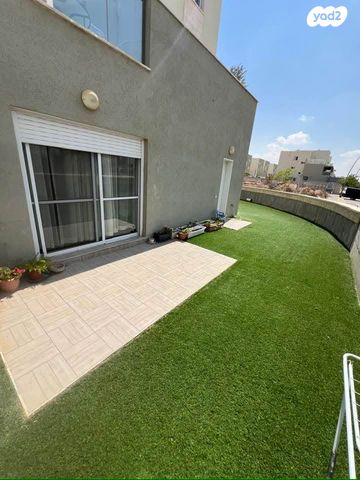 דירת גן, אופקים