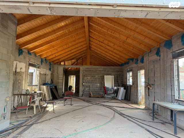 דו משפחתי, כפר סבא