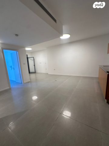 דירת גן, קרית שלום, תל אביב יפו