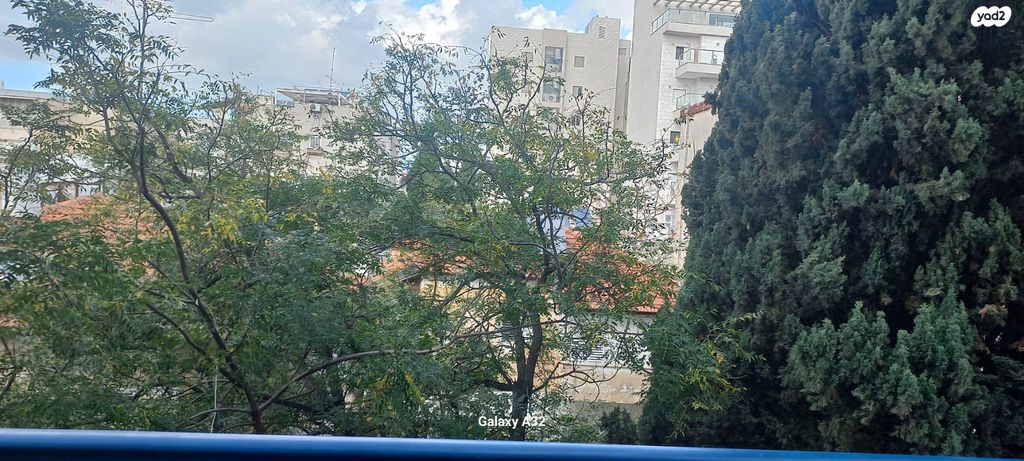 דירה, נחמה פוחצ'בסקי, ראשון לציון