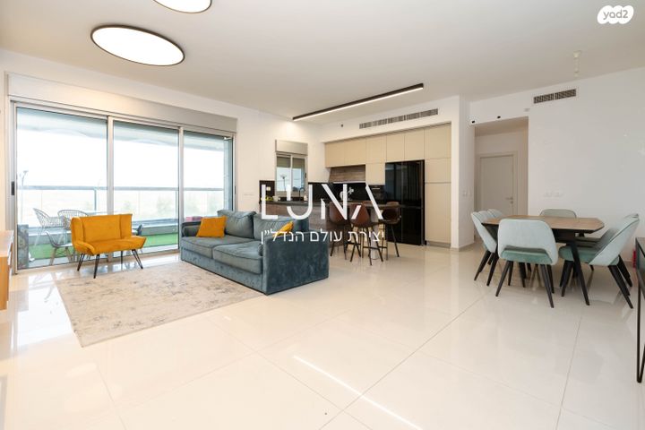 דירה, נתן יונתן, נתניה