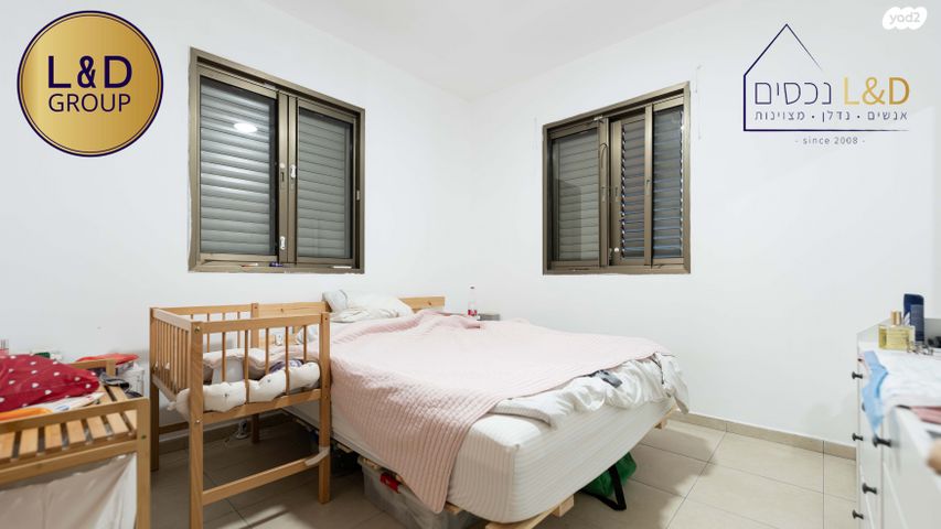 נווה יהושע, ערמונים