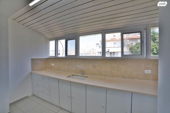 דירה, ליאון בלום 64, מרכז, קרית עבודה, חולון