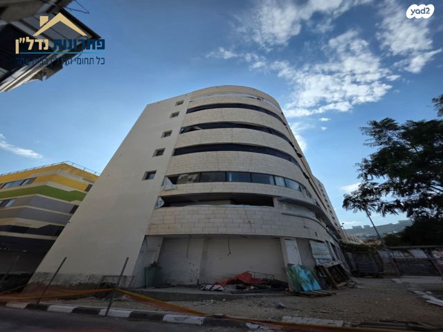 דירה, שדרות המגינים 64, שער פלמר, תחנת רכבת השמונה, חיפה