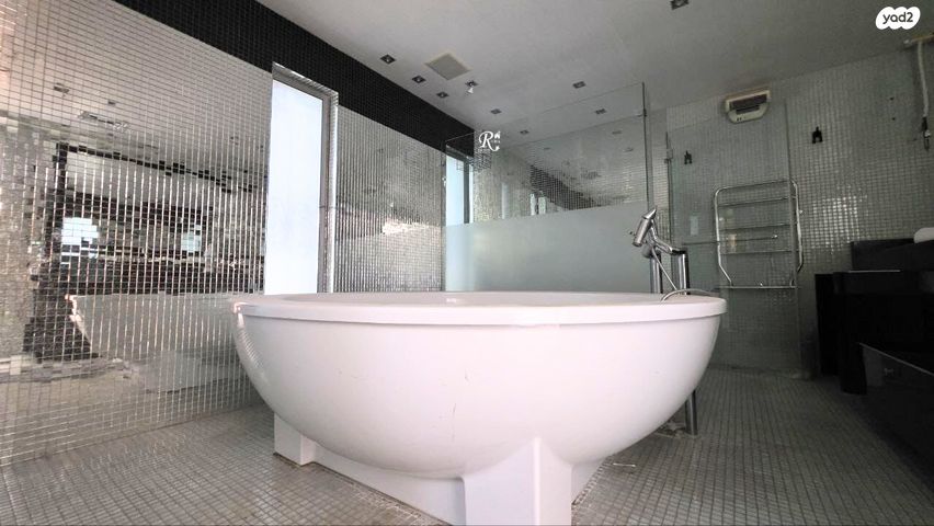 בית פרטי/ קוטג', סביון