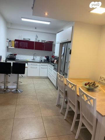 דירה, שדרות האלונים, באר יעקב