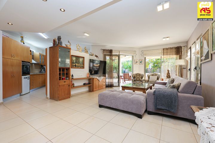 בית פרטי/ קוטג', שכונה 4, תל מונד