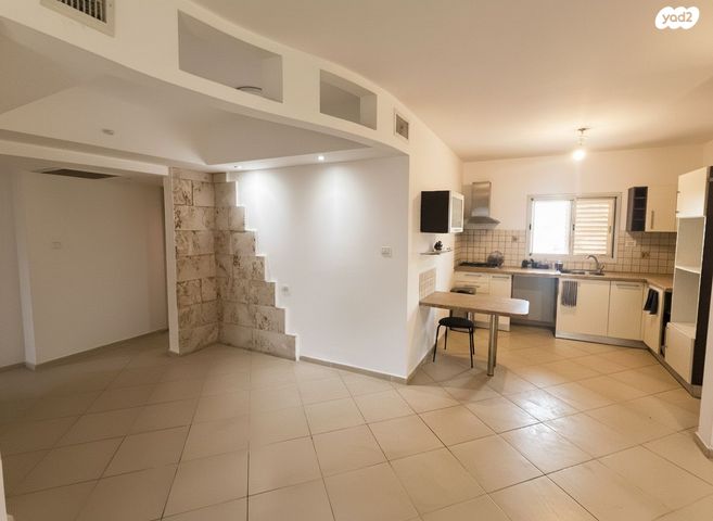 רחבעם זאבי 27