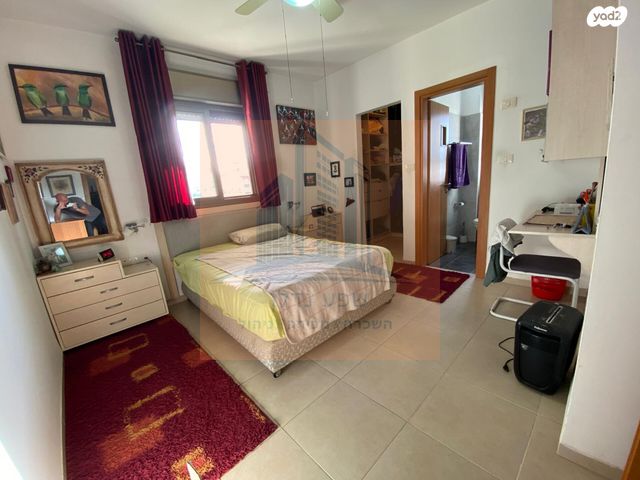 דירה, אלוף עוזי נרקיס, מזרחי א, כפר סבא