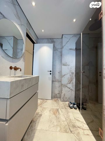 דירה, משה רינת 26, קרית רבין, חולון