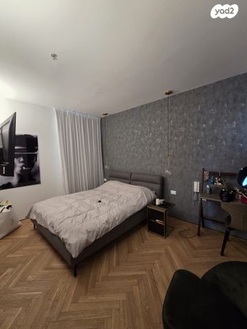 דירה, ניסים אלוני, צמרות איילון, פארק צמרת, תל אביב יפו