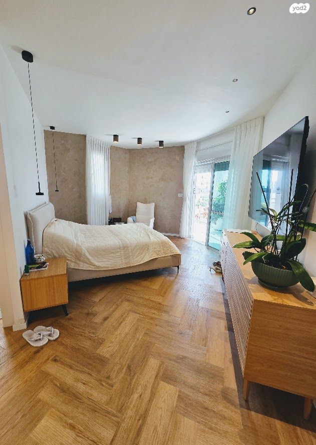 גג/ פנטהאוז, יצחק כושי עפגין 3, רח' הנשיא צפון, חדרה