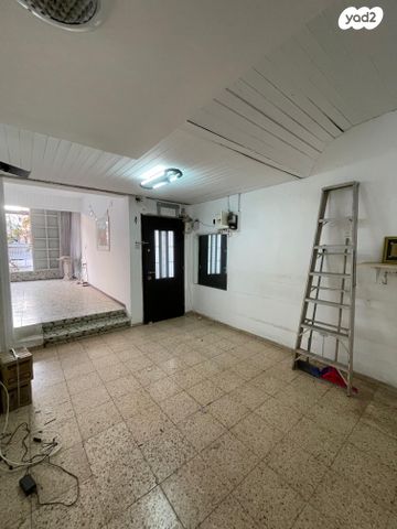 בית פרטי/ קוטג', אלחריזי, גרין ועם, חולון