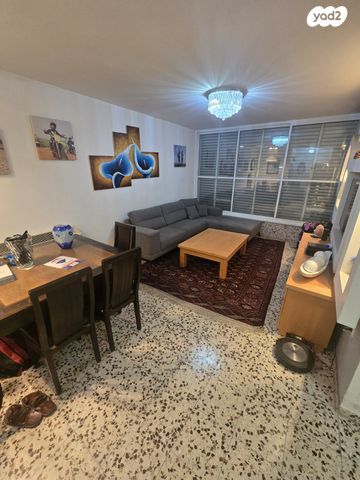 דירה, מפרץ שלמה, קרית שרת מערב, חולון