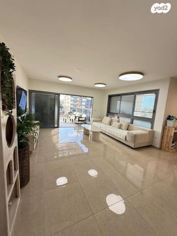 דירה, סנהדרין, עליות, רמת גן