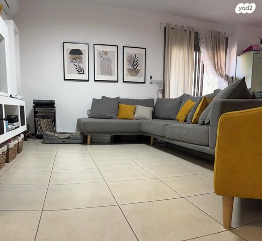 דירת גן, רמת ישי