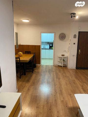 דירה, המפלס, מרכז, כפר סבא