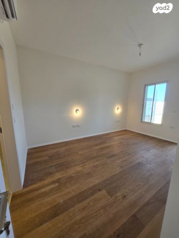 דו משפחתי, הגורן, יבנאל