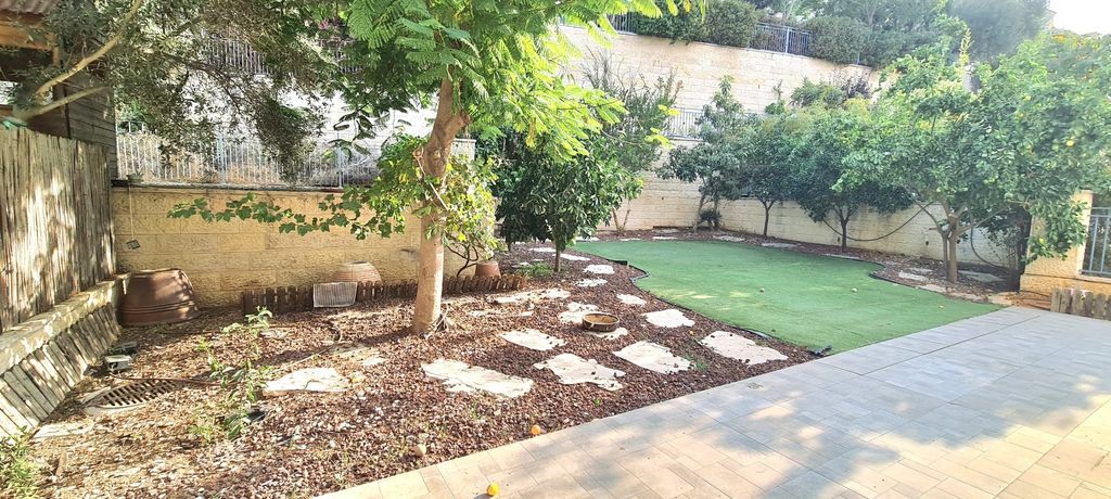 דירת גן, דרך מנחם בגין, מוריה, מודיעין מכבים רעות