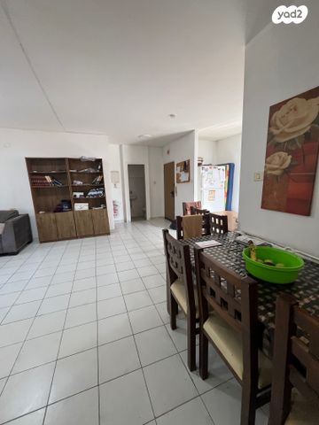 דירה, שכונה ט', באר שבע