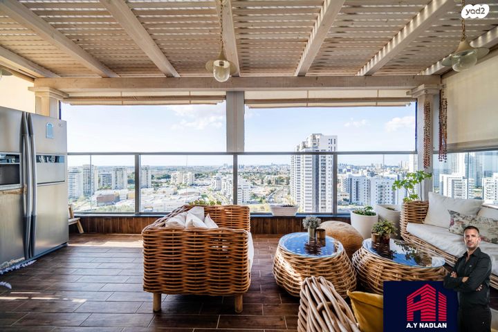 גג/ פנטהאוז, שדרות הרב משה שמואל שפירא, פארק המושבה, באר יעקב